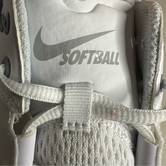 Nike Hyperdiamond 4 Elite Women's Softball Cleats White. Size 12 - Picture 10 of 10